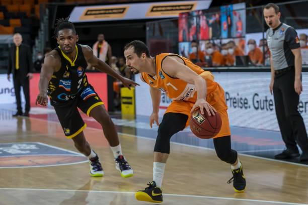 塔图姆作为 塔图姆作为